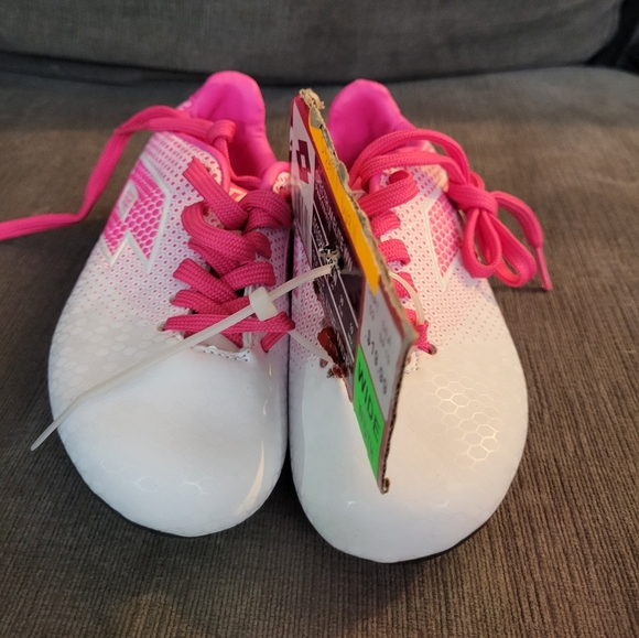 Umbro size 12 wide cleats - Picture 1 of 3